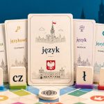 Litera F to imigrant, W nie istnieje w łacinie klasycznej, a jedno hasło potrafi mieć sto form. Dziesięć faktów o polszczyźnie z bonusem planszowym do każdego.