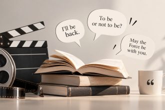 Gry słowne w kulturze: Scrabble, anagramy i krzyżówki w filmach oraz literaturze. Poznaj przykłady i odkryj językowe tropy w popkulturze.